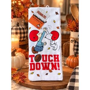 Peanuts Snoopy Charlie Brown Football Kitchen Towels Set of 2 Fall Thanksgiving